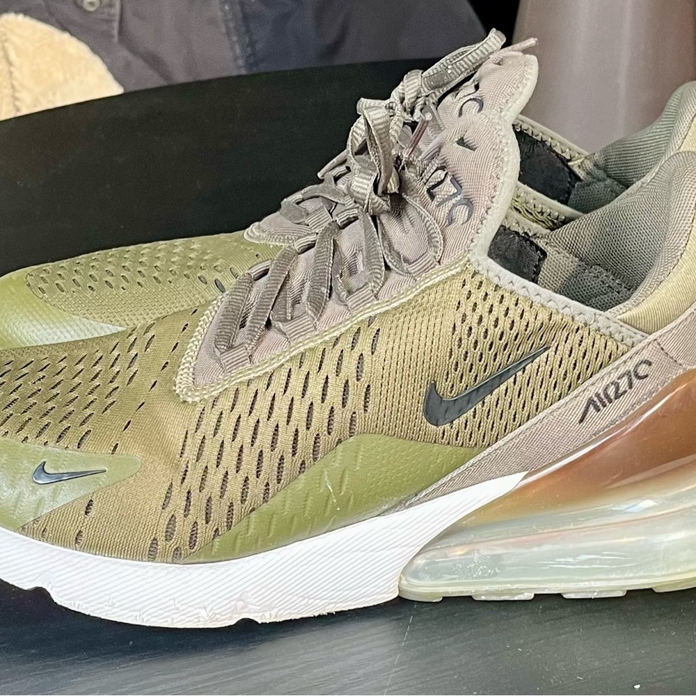 Nike Green Airmax men’s size 10